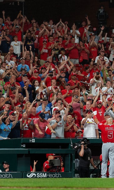 Pujols concludes STL return with 2 hits, Molina jersey swap